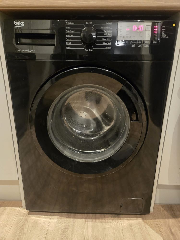 Electric cooker fitted and tested