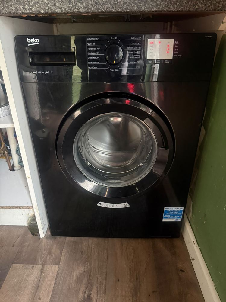 Electric cooker fitted and tested
