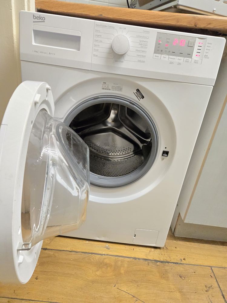 Electric cooker fitted and tested