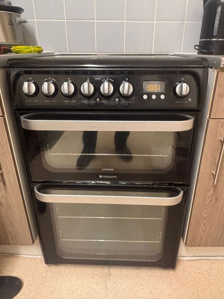Electric cooker fitted and tested